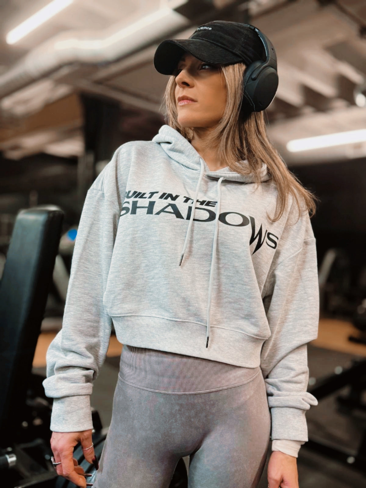 Cropped Womens Hoodie Deadlift
