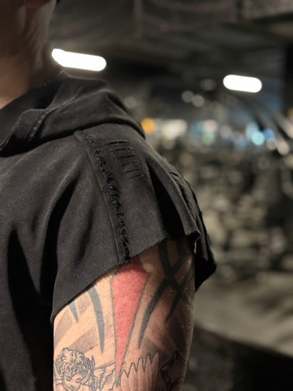 The Deadlift Sleeveless Hooded T-Shirt